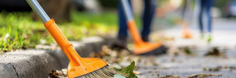 HOA Volunteer Work & Resident Labor: Guidelines and Risks